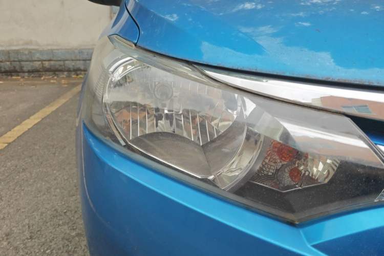 Used Toyota Vios 2014 1.5L Automatic ZhiZhen Edition Right Front Headlight
