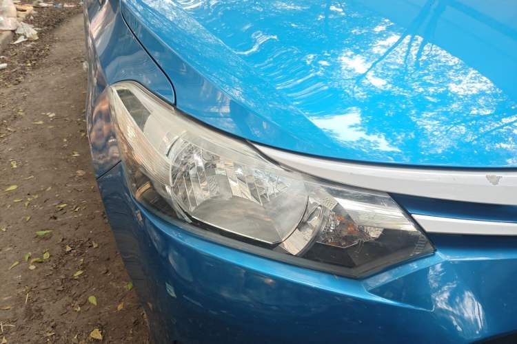 Used Toyota Vios 2014 1.3L Automatic Standard Edition Right Front Headlight