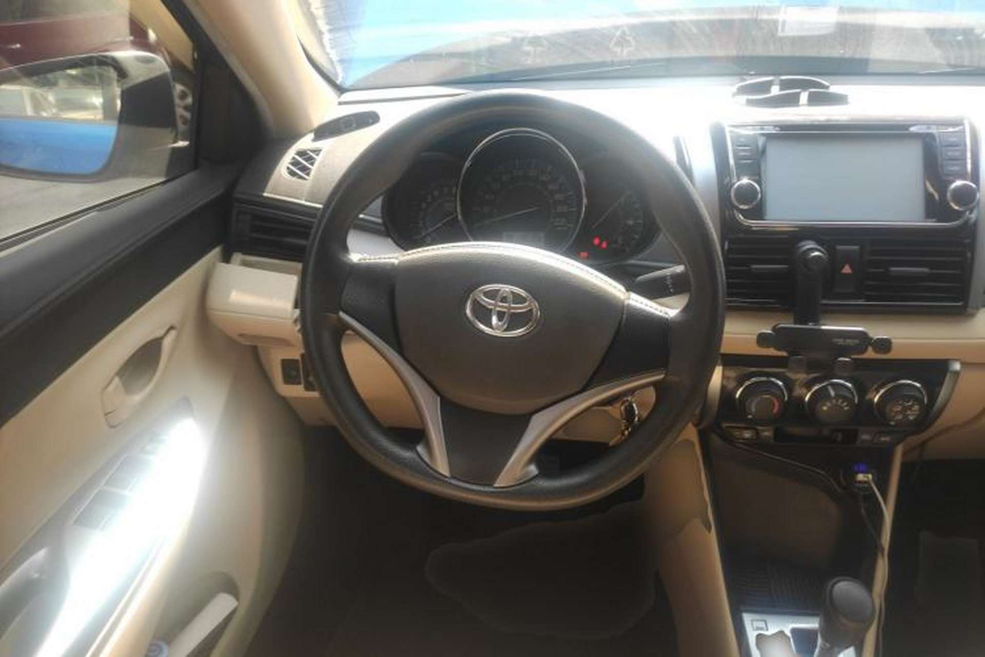 Used Toyota Vios 2014 1.3L Automatic ZhiShang Edition Steering Wheel