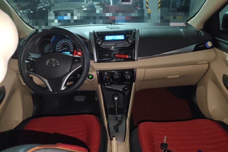 Used Toyota Vios 2014 1.5L Automatic ZhiZun Edition Center Console