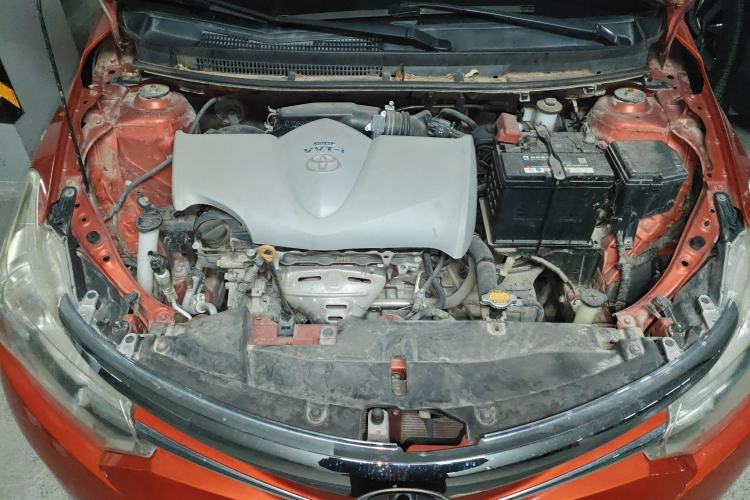 Used Toyota Vios 2014 1.5L Automatic ZhiZun Edition Engine Bay