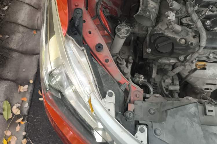 Used Toyota Vios 2014 1.3L Automatic Standard Edition Engine Bay Right