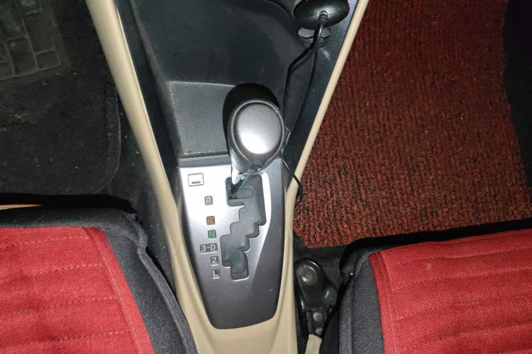 Used Toyota Vios 2014 1.5L Automatic ZhiZun Edition Gear Lever