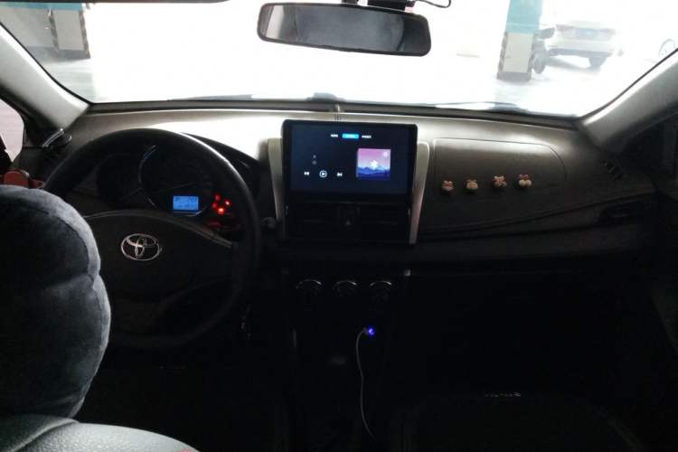 Used Toyota Vios 2014 1.3L Automatic Standard Edition Headliner