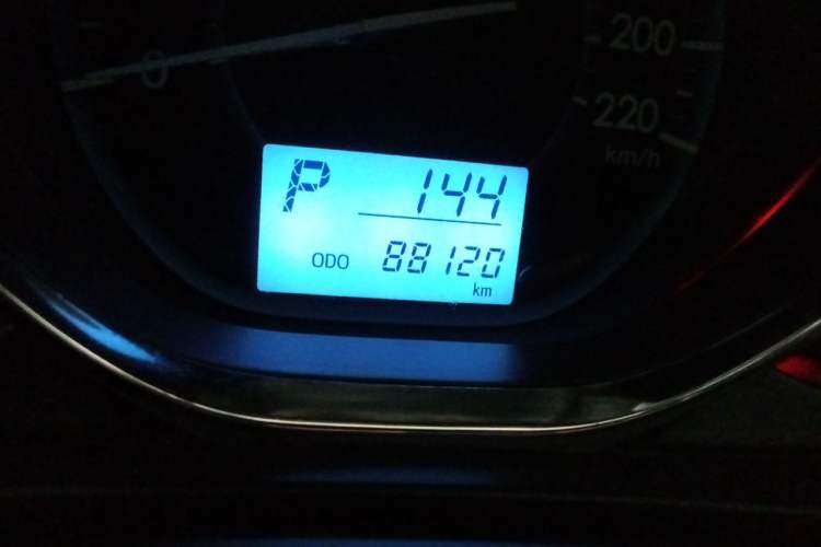 Used Toyota Vios 2014 1.3L Automatic Standard Edition Odometer Close Up