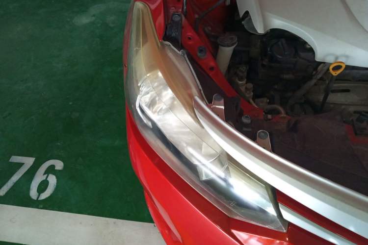 Used Toyota Vios 2014 1.3L Automatic Standard Edition Right Front Headlight