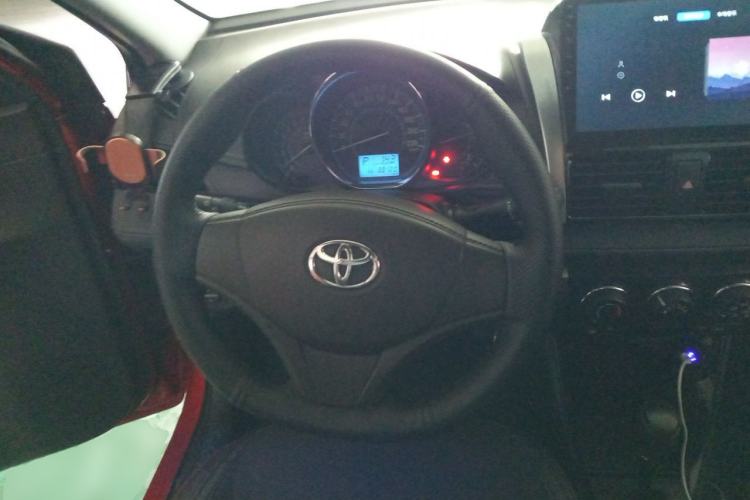 Used Toyota Vios 2014 1.3L Automatic Standard Edition Steering Wheel