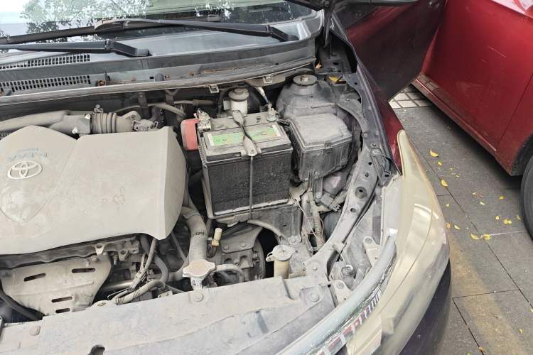 Used Toyota Vios 2014 1.5L Automatic ZhiZhen Edition Engine Bay Left
