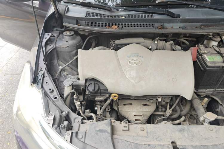 Used Toyota Vios 2014 1.5L Automatic ZhiZhen Edition Engine Bay Right