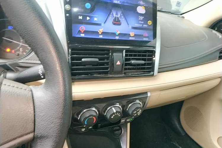 Used Toyota Vios 2014 1.5L Automatic ZhiZhen Edition Audio And AC Panel