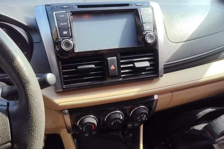 Used Toyota Vios 2014 1.5L Automatic ZhiZhen Edition Audio And AC Panel