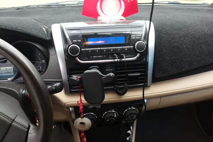 Used Toyota Vios 2014 1.5L Automatic ZhiZhen Edition Audio And AC Panel