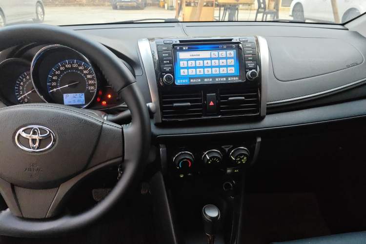 Used Toyota Vios 2014 1.5L Automatic ZhiZhen Edition Audio And AC Panel