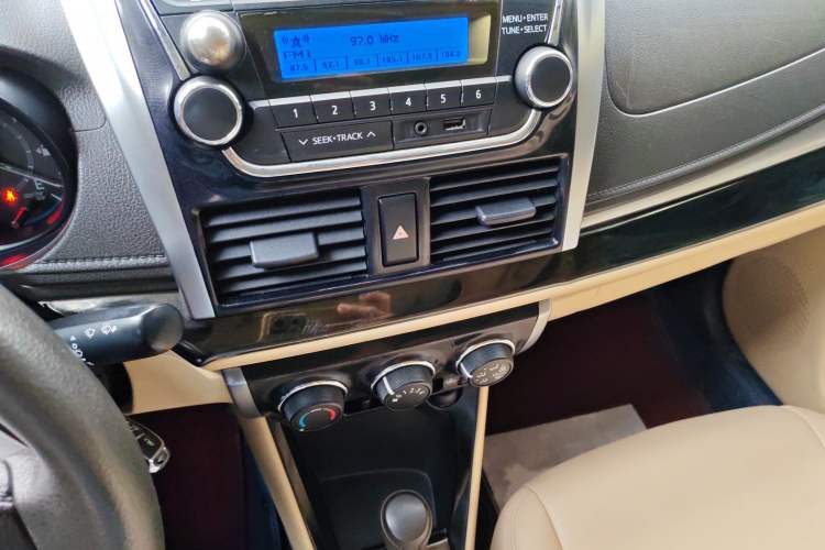 Used Toyota Vios 2014 1.5L Automatic Smart Edition Audio And AC Panel