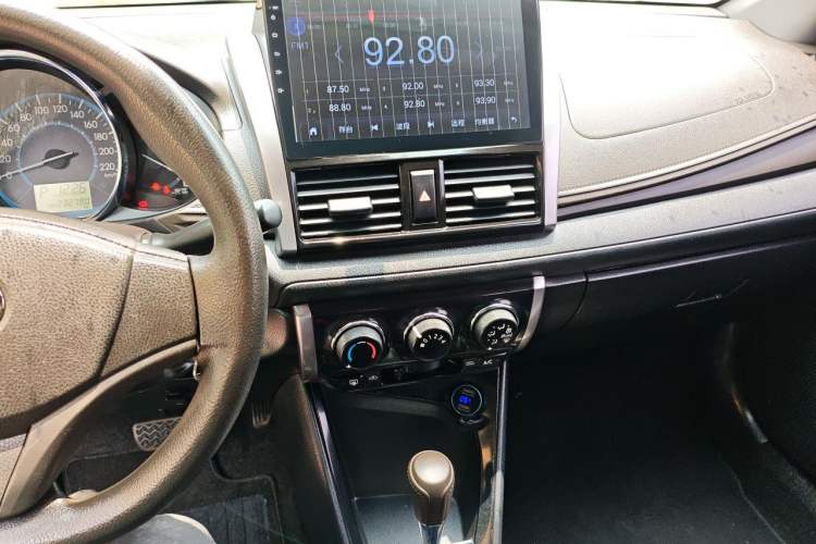 Used Toyota Vios 2014 1.5L Automatic ZhiZhen Edition Audio And AC Panel