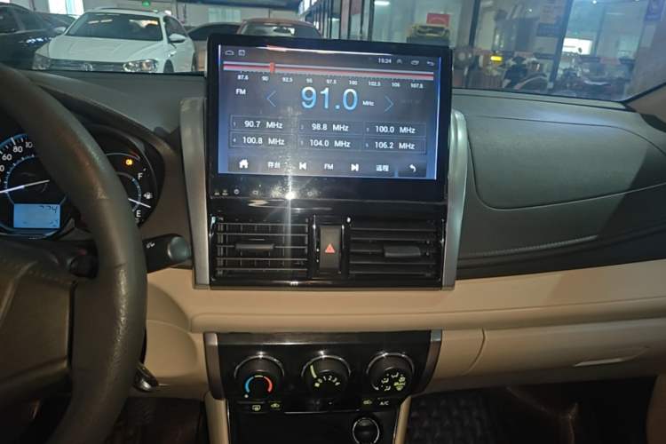 Used Toyota Vios 2014 1.3L Manual Value Edition Audio And AC Panel