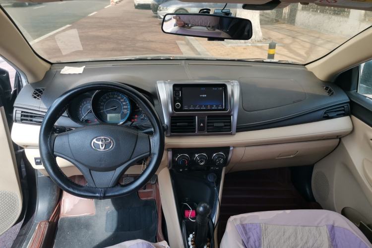 Used Toyota Vios 2014 1.3L Manual Xiang Edition Center Console