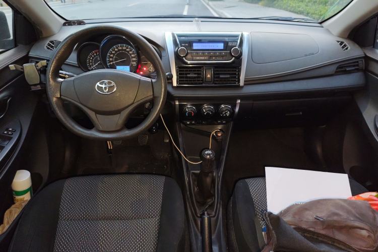Used Toyota Vios 2014 1.5L Manual ZhiZhen Edition Center Console
