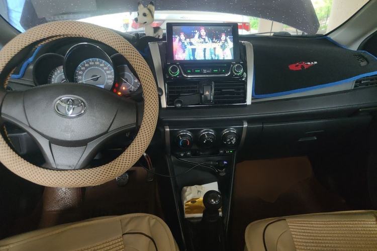 Used Toyota Vios 2014 1.3L Manual Value Edition Center Console