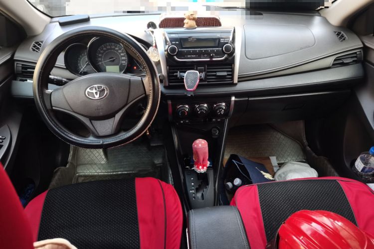 Used Toyota Vios 2014 1.3L Automatic Standard Edition Center Console