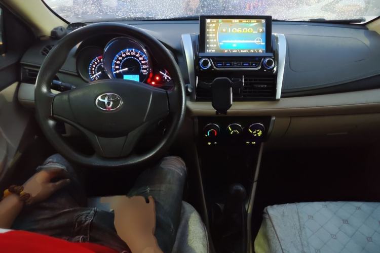 Used Toyota Vios 2014 1.3L Manual Xiang Edition Center Console