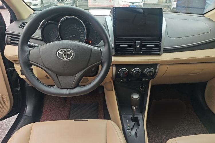 Used Toyota Vios 2014 1.5L Automatic ZhiZhen Edition Center Console