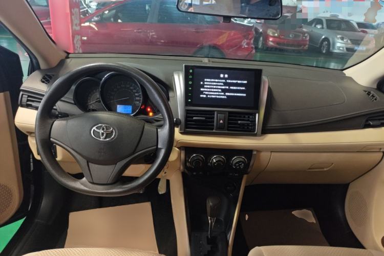 Used Toyota Vios 2014 1.5L Automatic ZhiZhen Edition Center Console