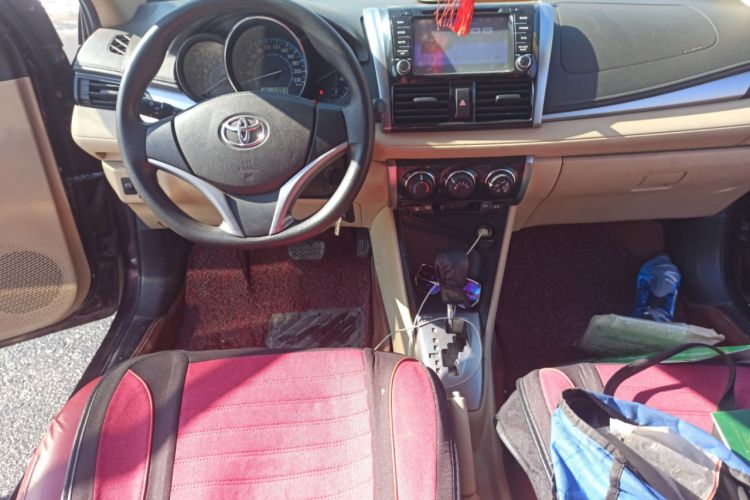 Used Toyota Vios 2014 1.3L Automatic Standard Edition Center Console