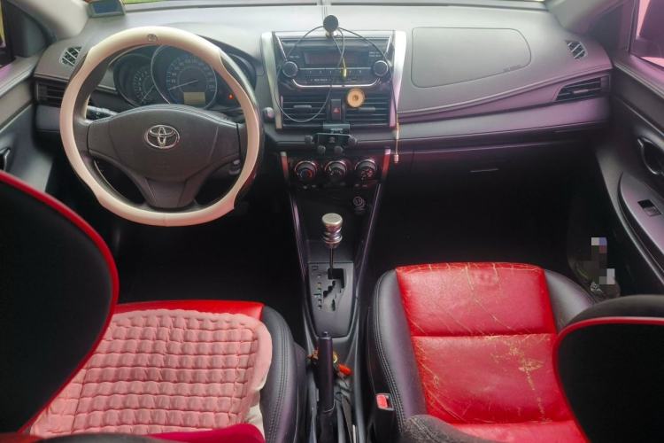 Used Toyota Vios 2014 1.5L Automatic ZhiZhen Edition Center Console
