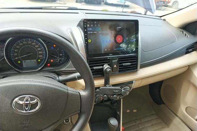 Used Toyota Vios 2014 1.5L Automatic ZhiZhen Edition Center Console