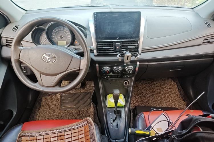 Used Toyota Vios 2014 1.5L Automatic ZhiZhen Edition Center Console