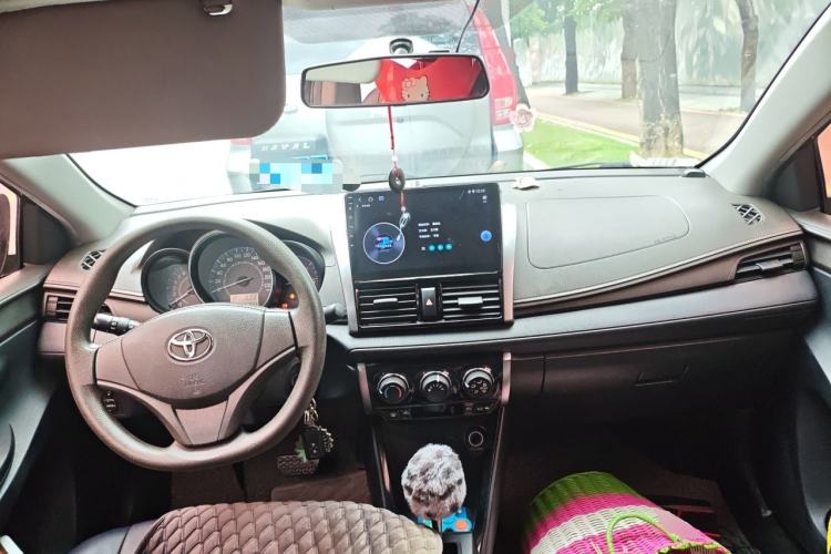 Used Toyota Vios 2014 1.5L Automatic ZhiZhen Edition Center Console