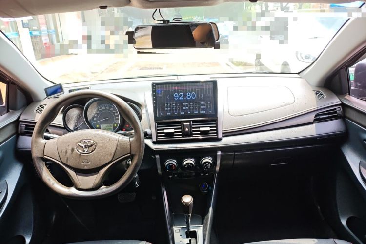 Used Toyota Vios 2014 1.5L Automatic ZhiZhen Edition Center Console