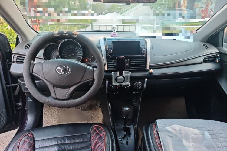 Used Toyota Vios 2014 1.5L Automatic ZhiZhen Edition Center Console