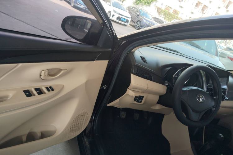 Used Toyota Vios 2014 1.3L Manual Xiang Edition Driver Seat