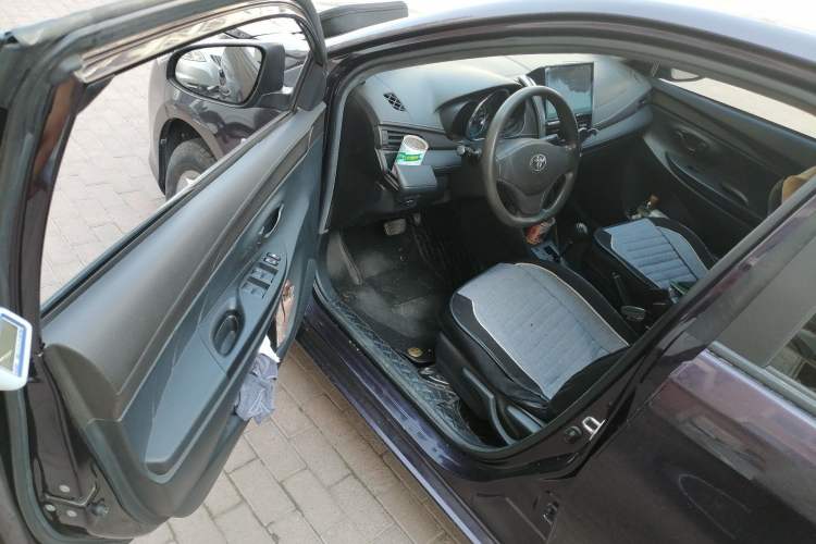 Used Toyota Vios 2014 1.3L Automatic Standard Edition Driver Seat