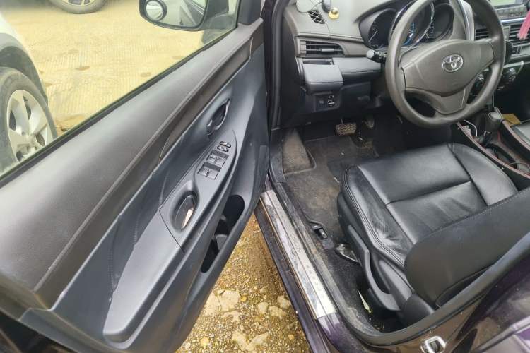 Used Toyota Vios 2014 1.3L Automatic Standard Edition Driver Seat