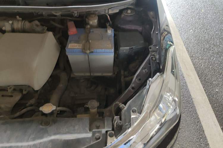 Used Toyota Vios 2014 1.3L Manual Value Edition Engine Bay Left