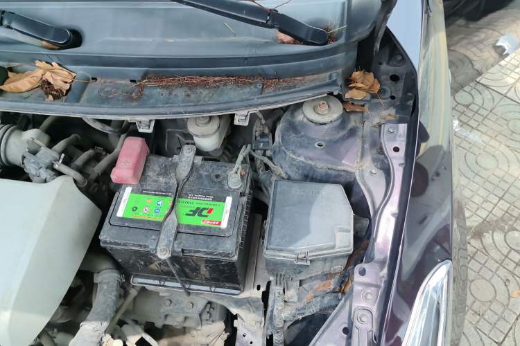 Used Toyota Vios 2014 1.5L Automatic ZhiZhen Edition Engine Bay Left