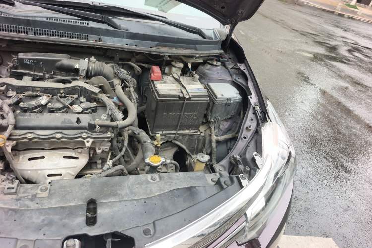 Used Toyota Vios 2014 1.5L Automatic ZhiZhen Edition Engine Bay Left