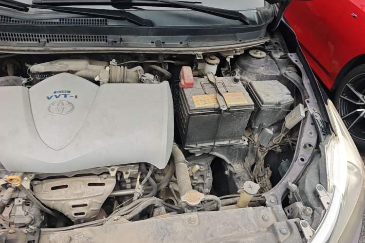 Used Toyota Vios 2014 1.5L Automatic ZhiZhen Edition Engine Bay Left