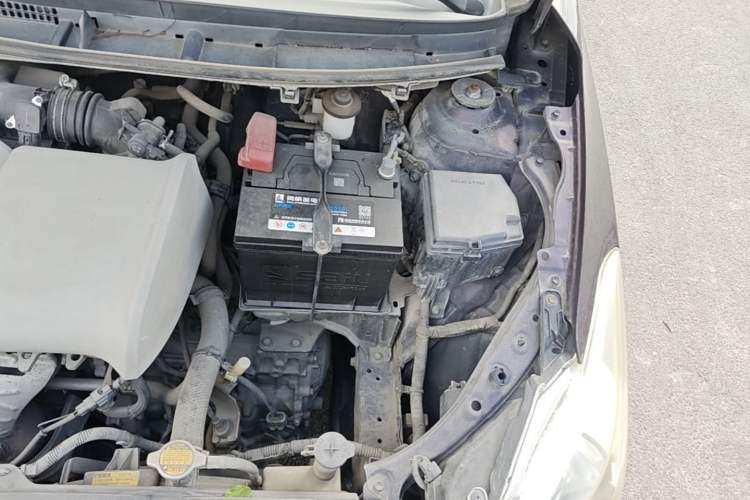 Used Toyota Vios 2014 1.5L Automatic ZhiZhen Edition Engine Bay Left