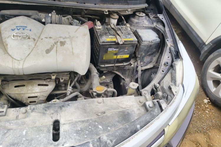 Used Toyota Vios 2014 1.3L Automatic Standard Edition Engine Bay Left