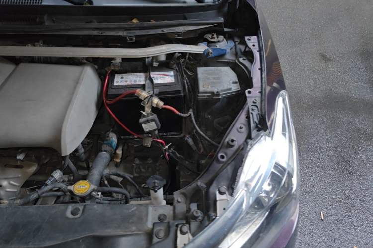 Used Toyota Vios 2014 1.5L Automatic ZhiZhen Edition Engine Bay Left