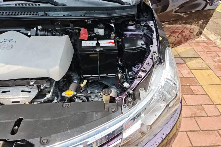 Used Toyota Vios 2014 1.5L Automatic ZhiZhen Edition Engine Bay Left