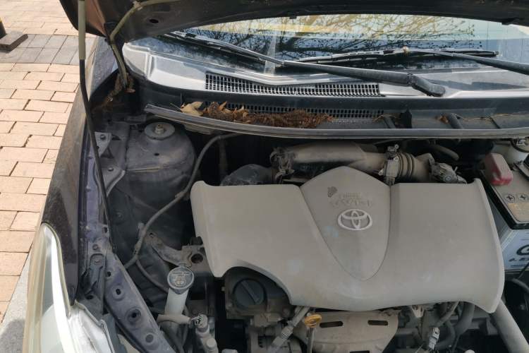 Used Toyota Vios 2014 1.3L Manual Xiang Edition Engine Bay Right