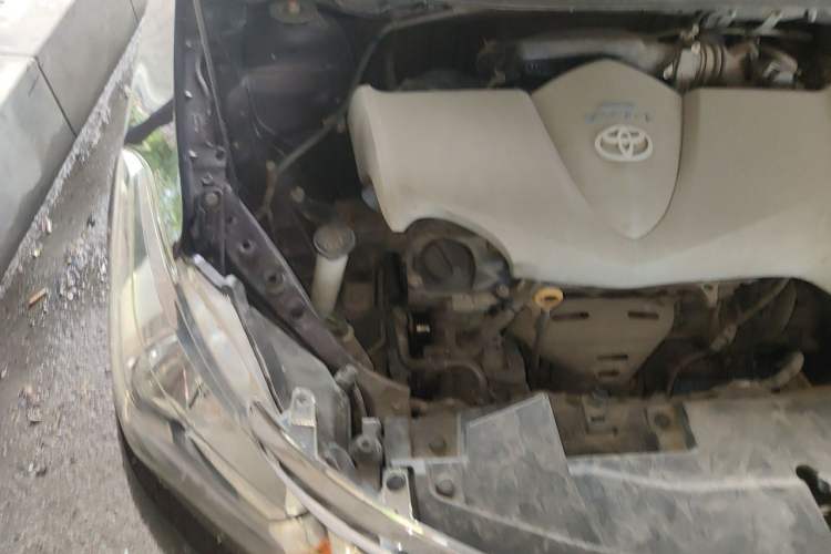 Used Toyota Vios 2014 1.3L Manual Value Edition Engine Bay Right