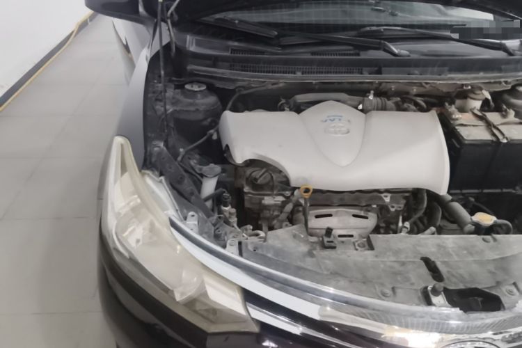 Used Toyota Vios 2014 1.5L Automatic Smart Edition Engine Bay Right