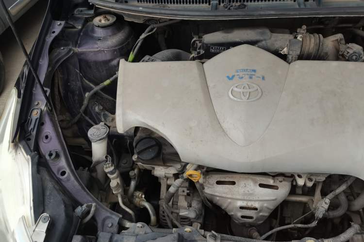 Used Toyota Vios 2014 1.5L Automatic ZhiZhen Edition Engine Bay Right