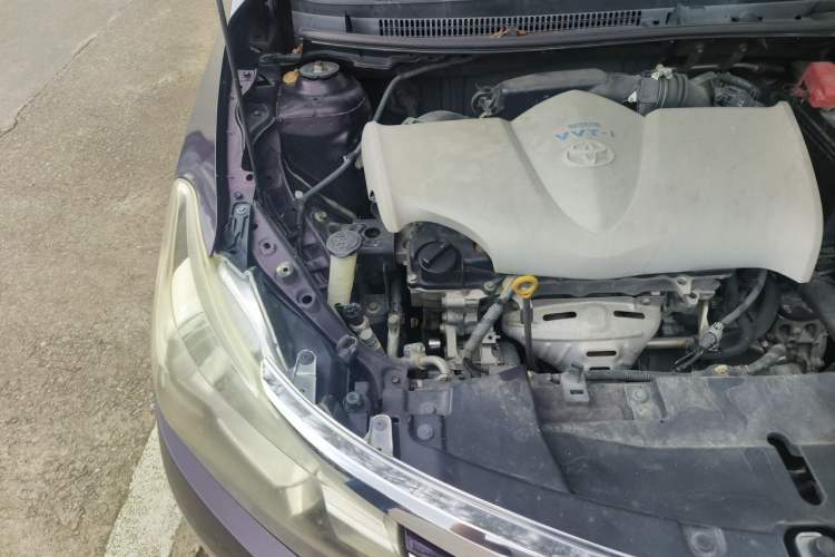 Used Toyota Vios 2014 1.5L Automatic ZhiZhen Edition Engine Bay Right